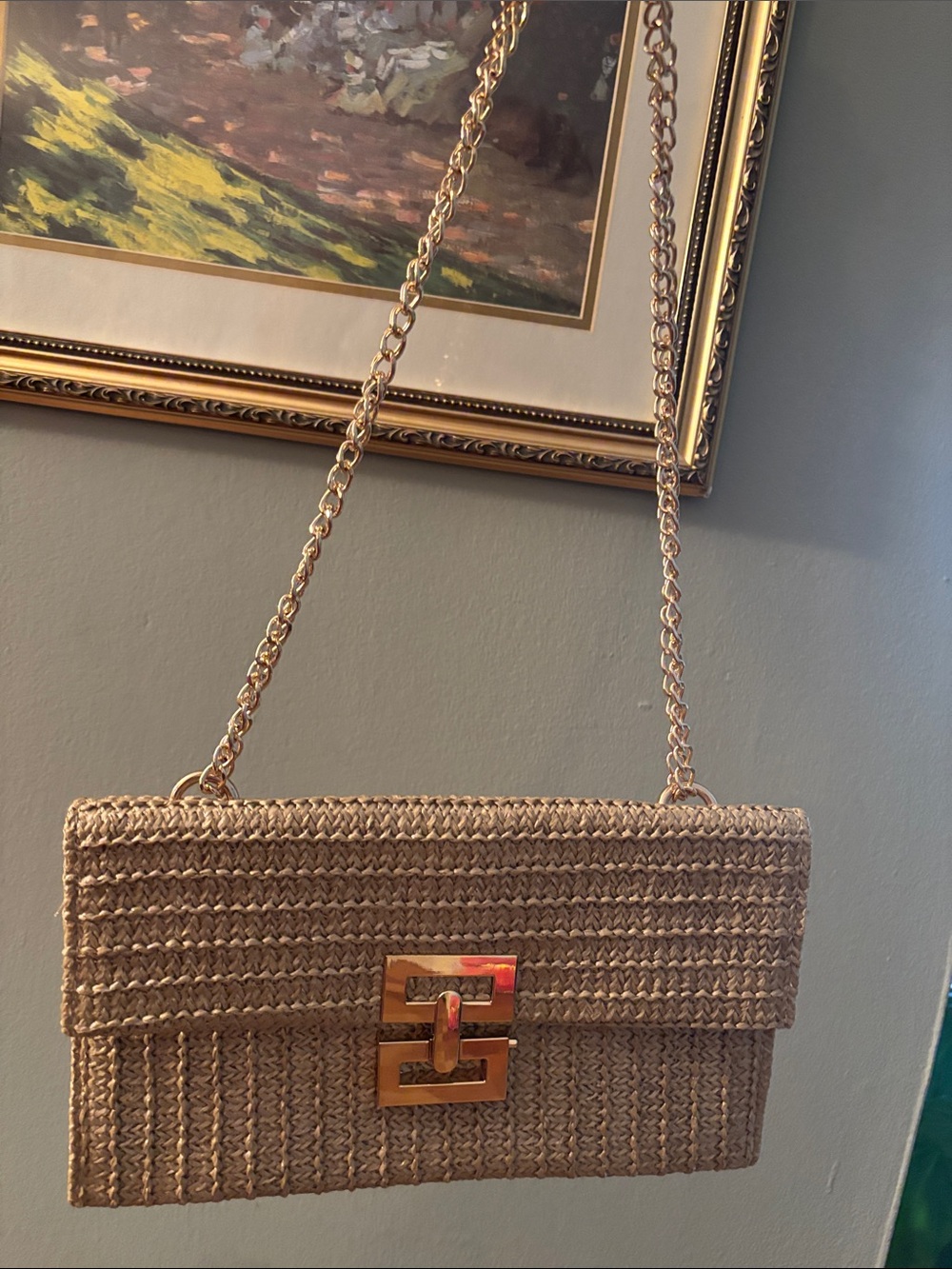 Beautiful beige woven straw flap clutch w/gold-tone chain strap